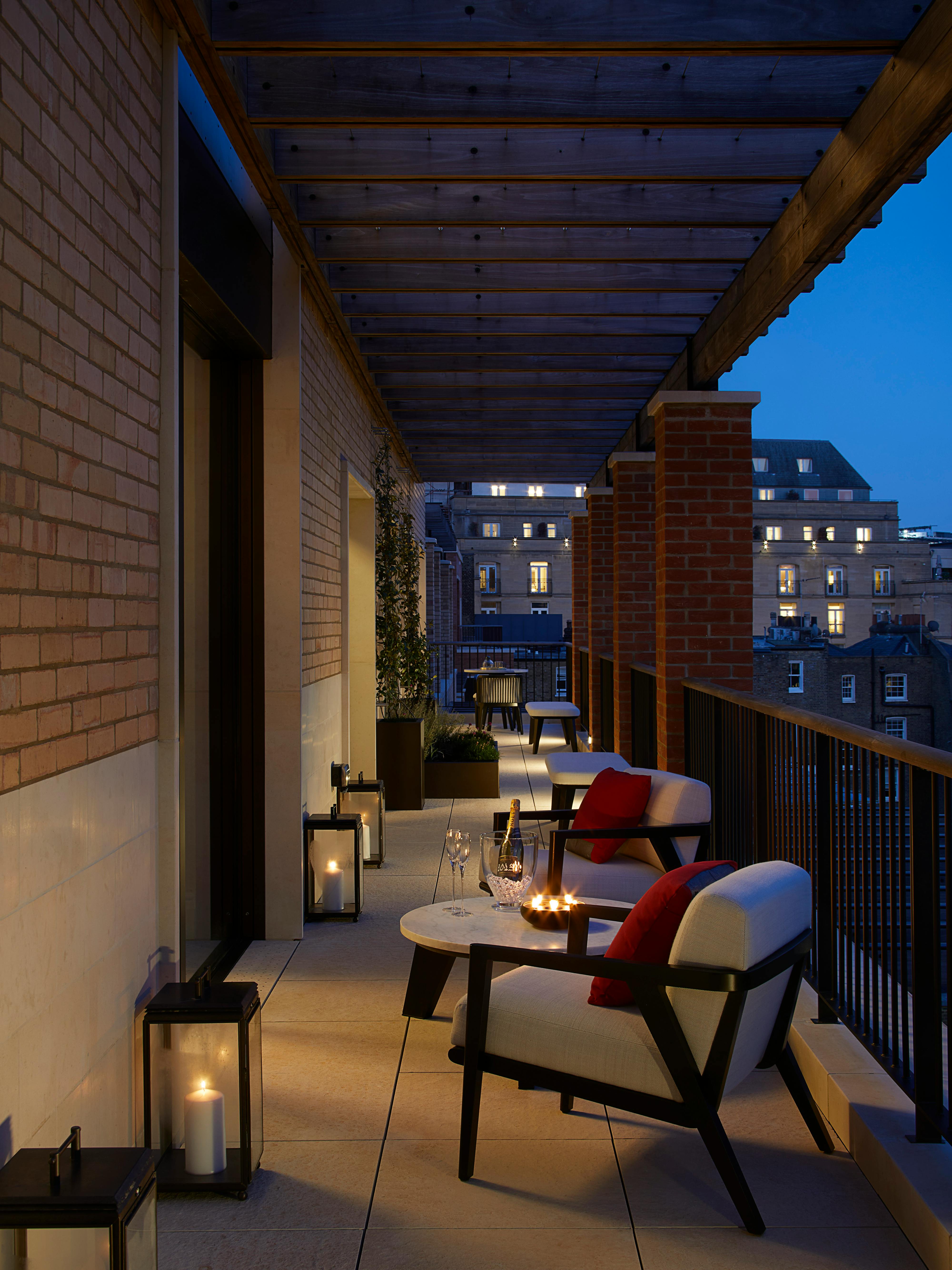 MAWD KNIGHTSBRIDGE GATE TERRACE