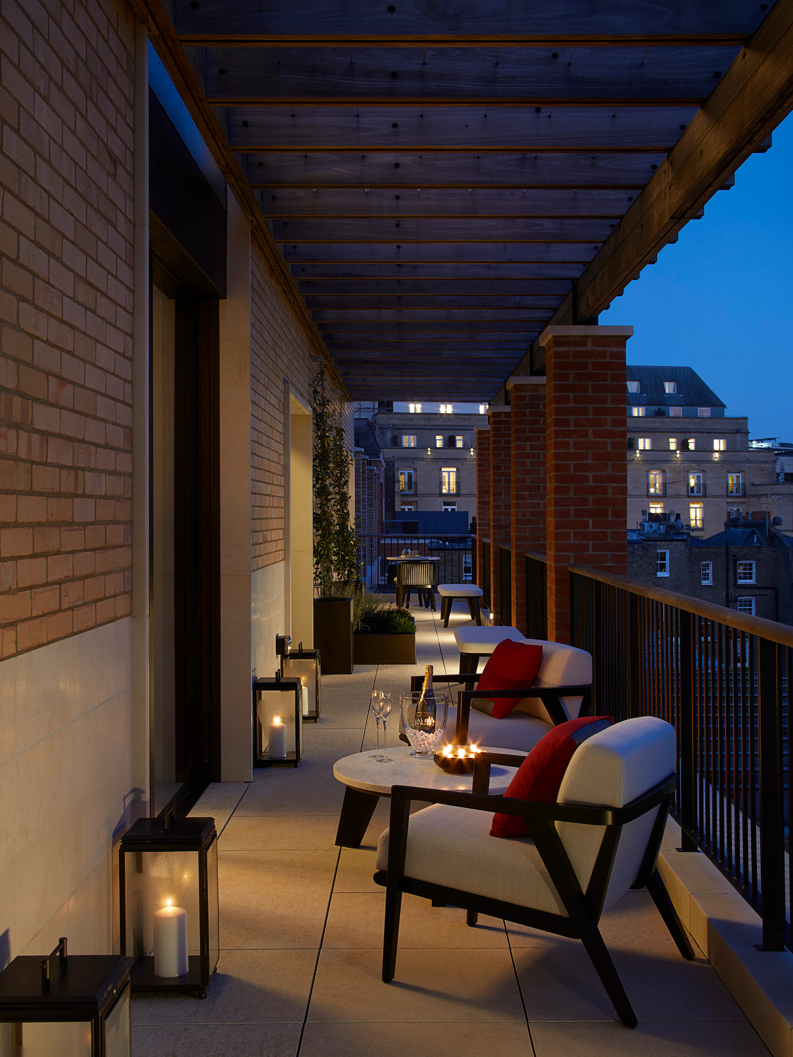 MAWD KNIGHTSBRIDGE GATE TERRACE