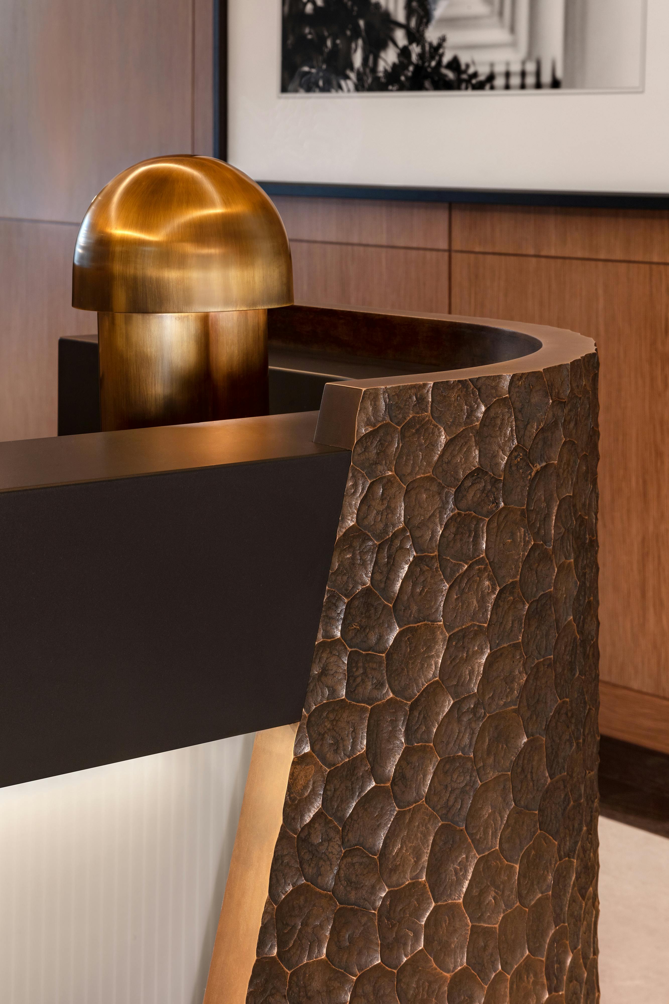 MAWD one knightsbridge Desk detail